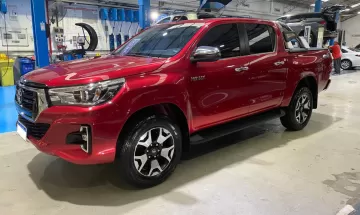 TOYOTA HILUX 4X4 2.8 SRX AT 2020