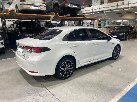COROLLA HEV SEG ECVT 2020- imgN°1