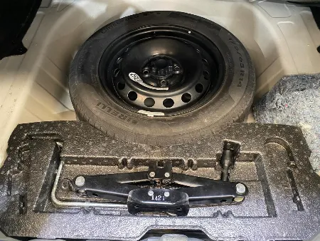 Erios XLS SEDAN 2021- imgN°5