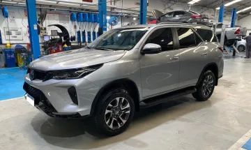 TOYOTA SW4 2024