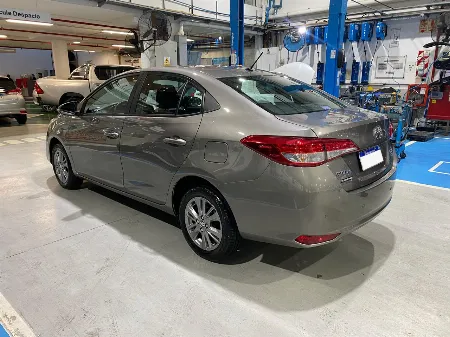 YARIS XLS SEDAN 2020- imgN°3