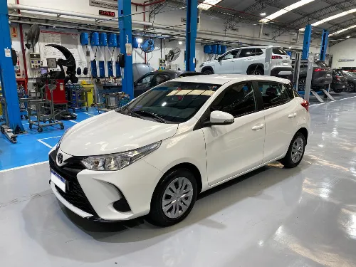 TOYOTA YARIS XS 2024