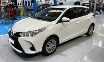 TOYOTA YARIS XS 2024 